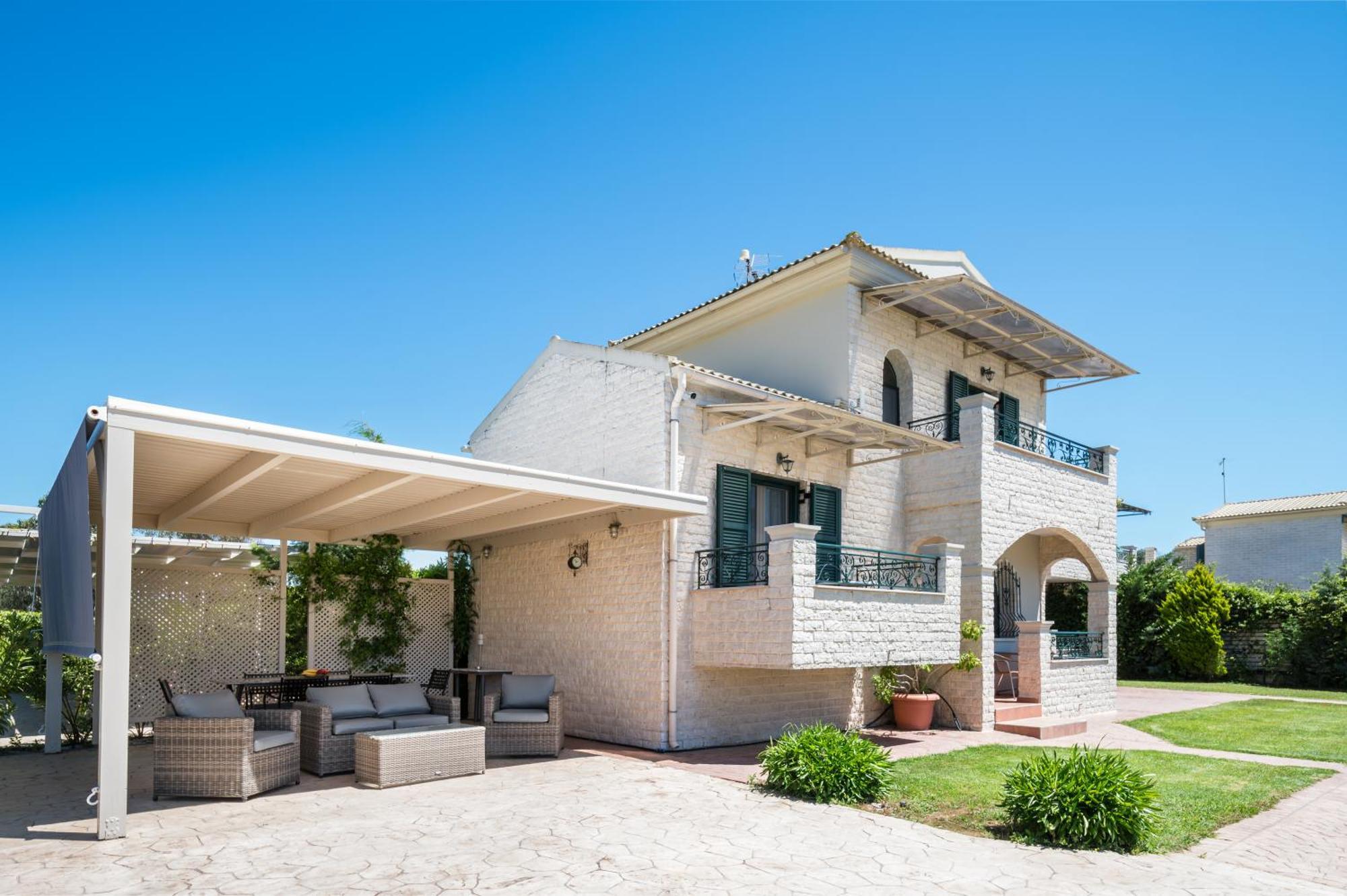 Liostasi Villa